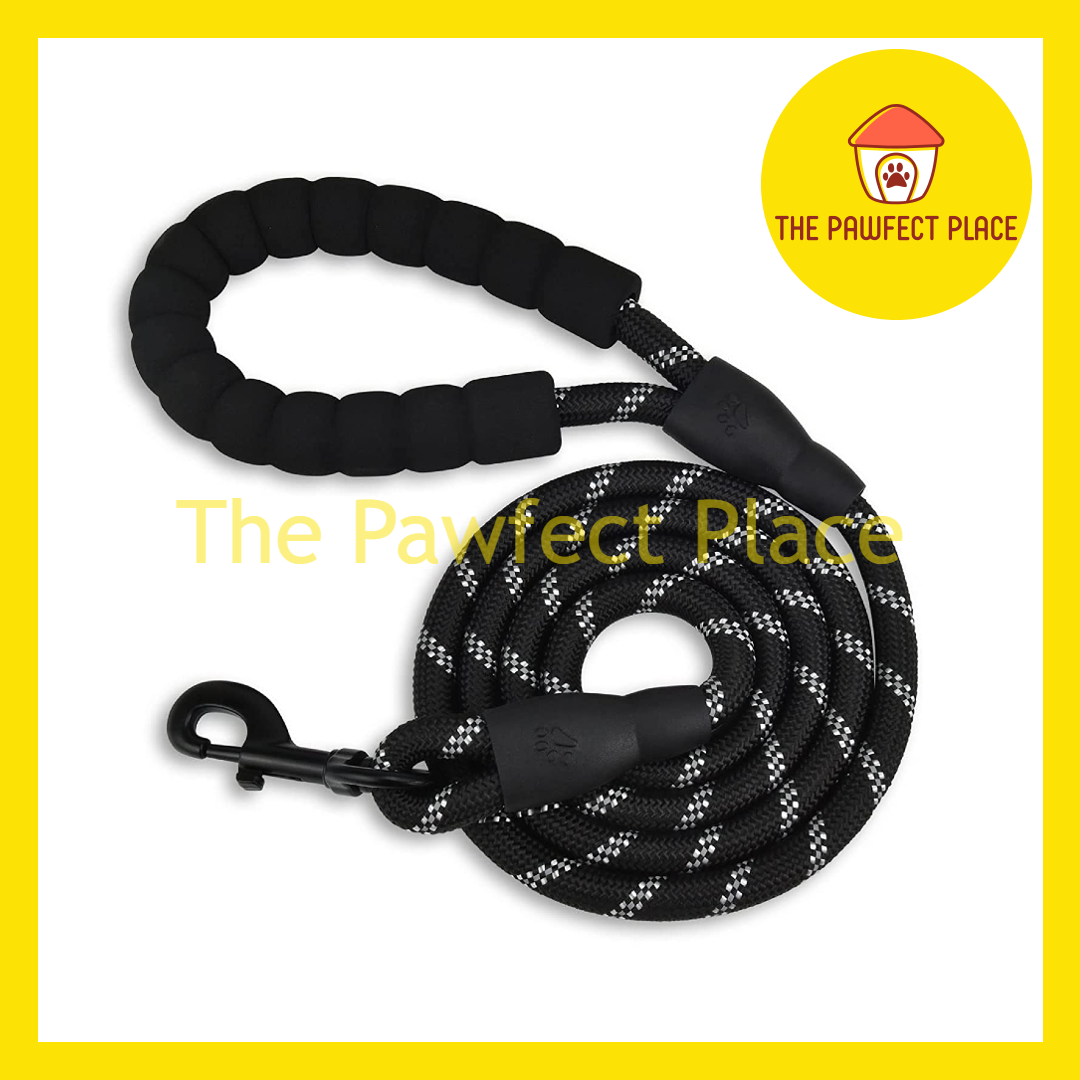 1.5m Durable Nylon Reflective Dog Leash With Comfortable Padded Handle (5' Long)